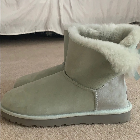 UGG - Picture 4 of 5